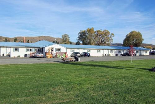 Фотография мотеля Baker City Motel & RV