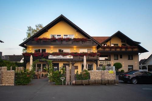 Фотография гостиницы Hotel Garni Zum Grünen Baum