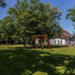 Фотография гостевого дома Great Farmhouse in De Cocksdorp with Garden