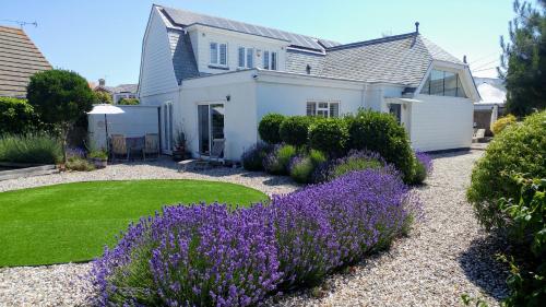 Фотографии гостевого дома
The Studio