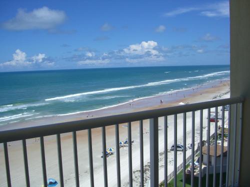 Фотография гостиницы Emerald Shores Hotel - Daytona Beach