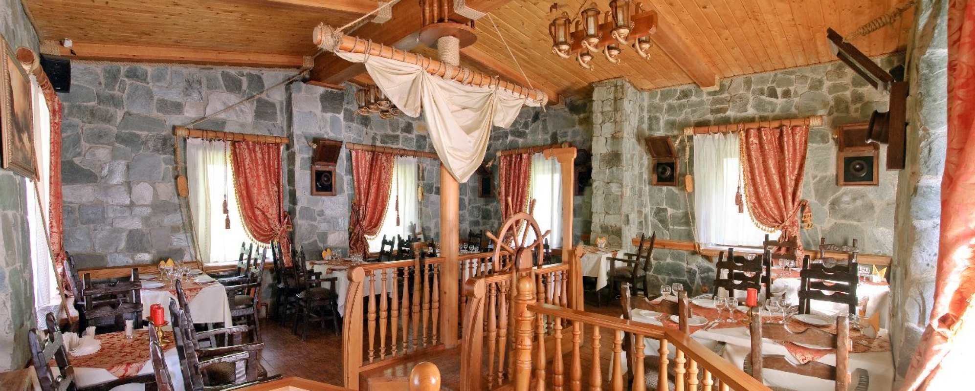 Фотографии банкетного зала Корабельный зал