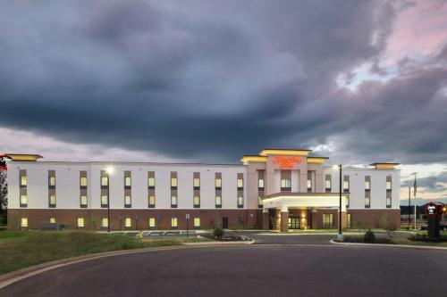 Фотография гостиницы Hampton Inn Morristown, I-81, TN