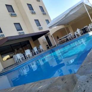 Фотографии гостиницы
Paris FC Express