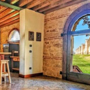 Фотографии гостевого дома
Medieval Palace - Private Luxurious Suite - Per la Dolce Vita