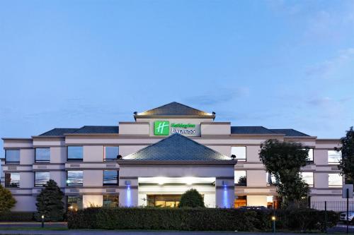 Фотография гостиницы Holiday Inn Express - Concepcion, an IHG Hotel