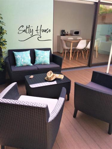 Фотографии гостевого дома
Salty House