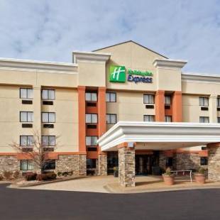 Фотографии гостиницы 
            Holiday Inn Express Hotel Fort Campbell-Oak Grove, an IHG Hotel