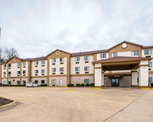 Фотография гостиницы Quality Inn & Suites Caseyville - St. Louis