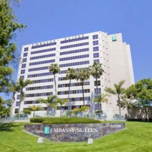 Фотографии гостиницы 
            Embassy Suites by Hilton San Diego - La Jolla