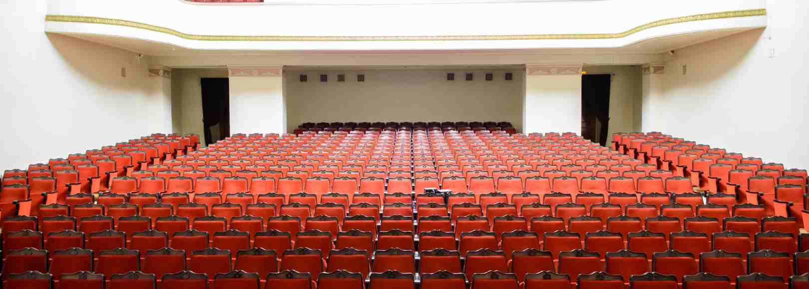 Фотография концертного зала ДК СТЗ Большой концертный зал