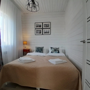 Фотография Коттеджа Частный дом стильный рядом с источником