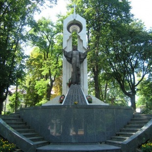 Фотография достопримечательности Монумент 2000-летию христианства Вознесение