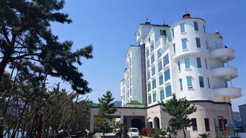 Фотография гостиницы Namhae Beach Hotel