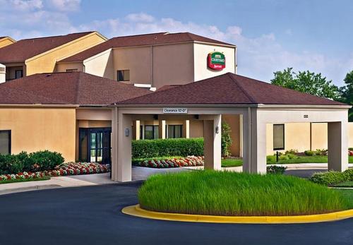 Фотография гостиницы Courtyard by Marriott Silver Spring North/White Oak