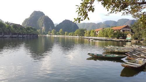 Фотография мини отеля Tam Coc Mountain Lake Homestay