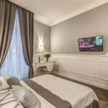 Фотография гостевого дома Piazza di Spagna just for us