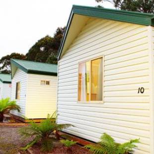 Фотографии базы отдыха
Strahan Beach Tourist Park