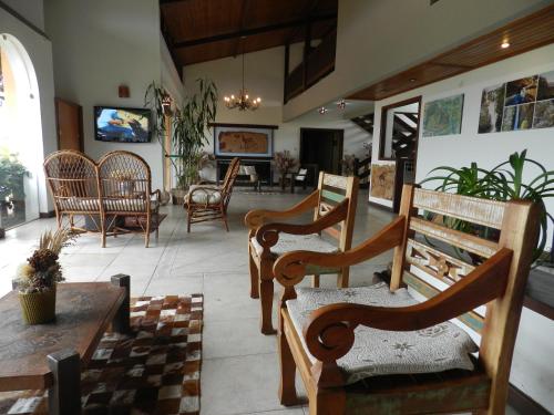 Фотография гостиницы Alpina Hotel