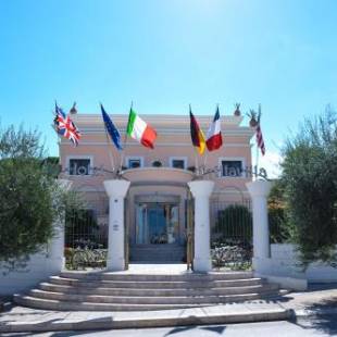 Фотографии гостиницы
Hotel d'Altavilla