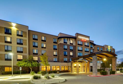 Фотография гостиницы Courtyard Phoenix North / Happy Valley