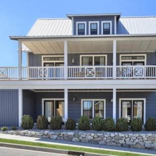 Фотографии гостевого дома
Lake & Vine Villa #15