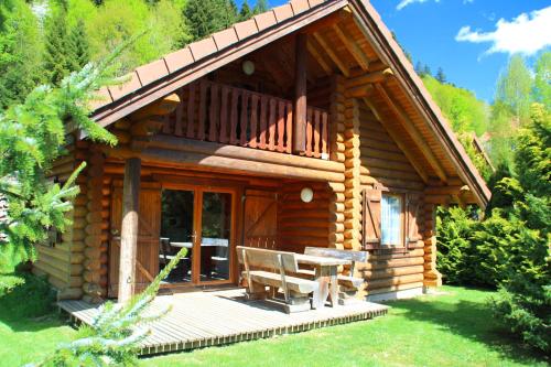 Фотография гостевого дома L'OURSBLANC Chalet en rondins