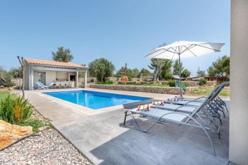 Фотография гостевого дома Ses Veyetes