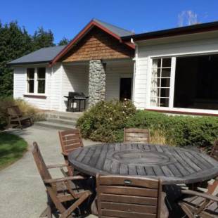 Фотографии гостевого дома 
            Mt John Homestead