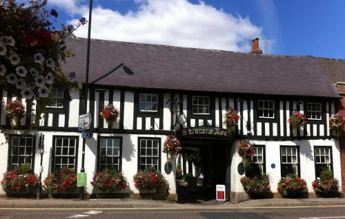 Фотография мини отеля The Saracens Head Hotel