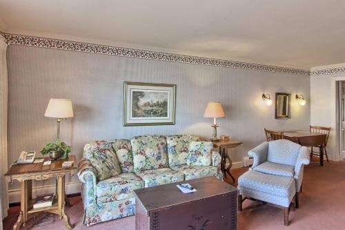 Фотография гостевого дома 214 Water Street Inn