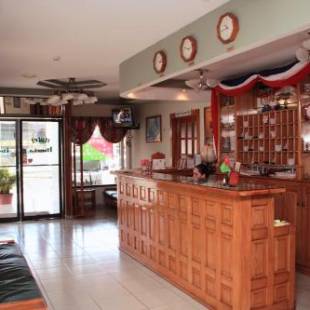 Фотографии гостиницы 
            Hotel Iberia