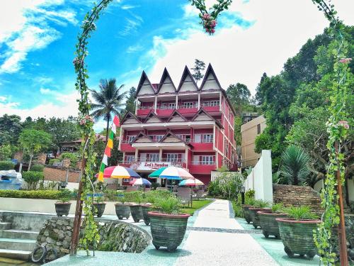 Фотография гостиницы Zoé’s Paradise Waterfront Hotel