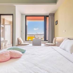 Фотографии мини отеля
Water Reflection