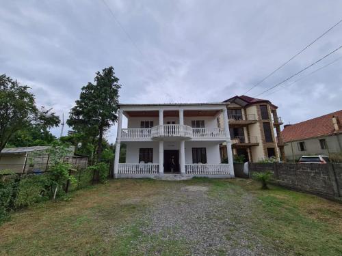 Фотография гостиницы Лела на Шота Руставели, 319