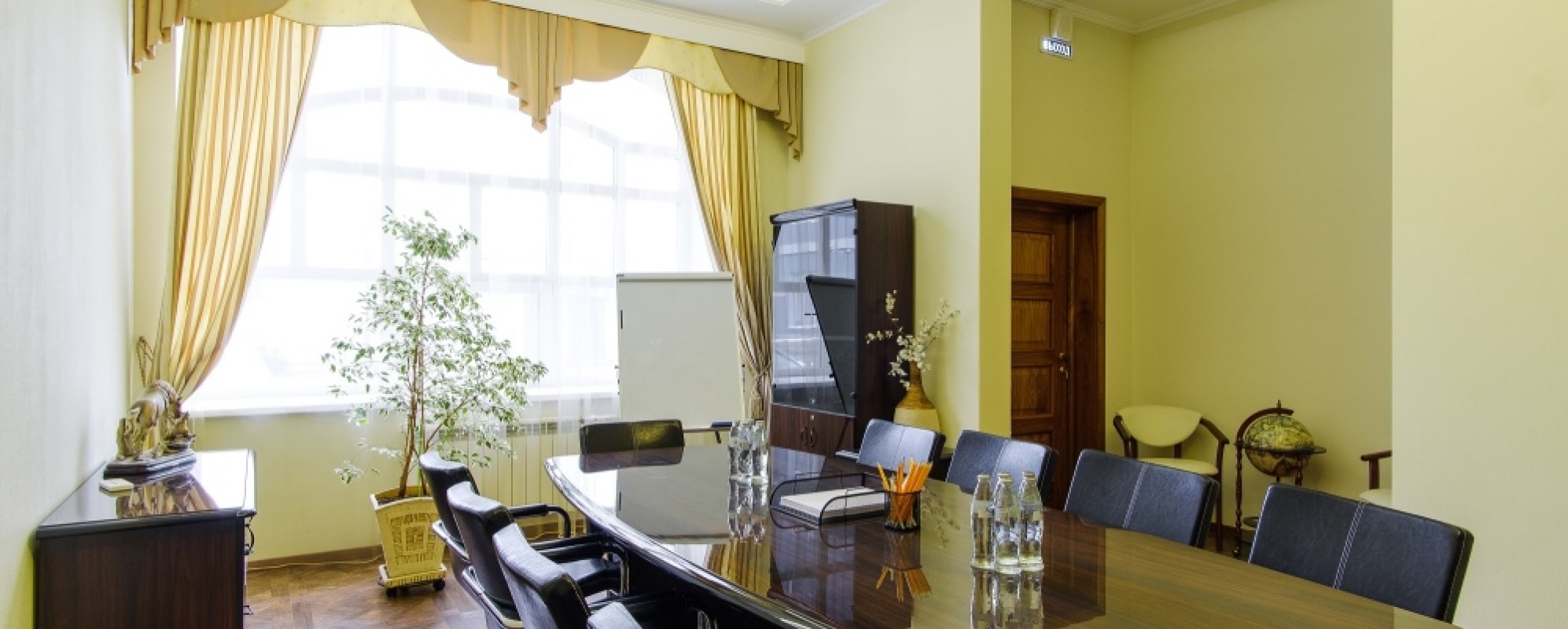 Фотографии комнаты для переговоров Гранд отель