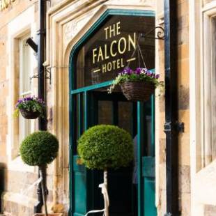 Фотографии гостиницы
The Falcon Hotel