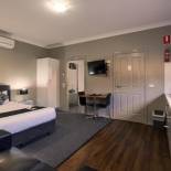 Фотография мотеля Akuna Motor Inn and Apartments