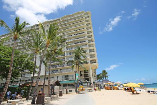 Фотография апарт отеля Castle Waikiki Shore Beachfront Condominiums