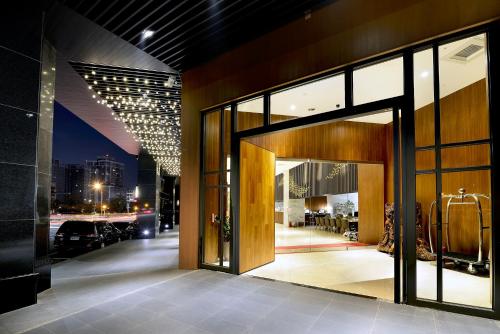 Фотография гостиницы Aeris International Hotel