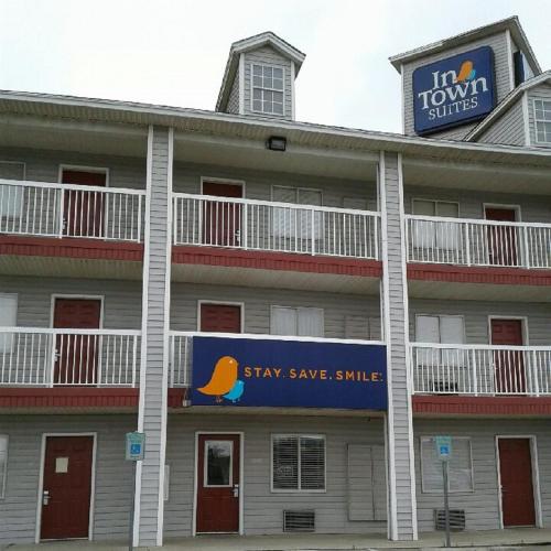 Фотография гостиницы InTown Suites Extended Stay San Antonio TX- Culebra Road