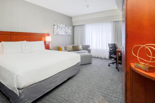 Фотография гостиницы Courtyard by Marriott Dallas Arlington South