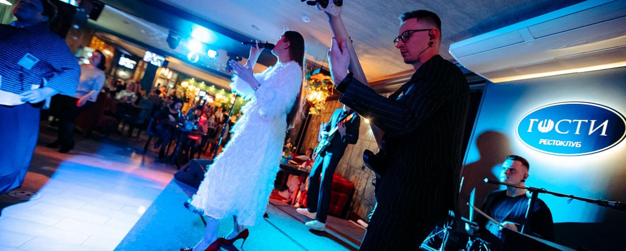 Фотографии банкетного зала Зал ресторана Гости