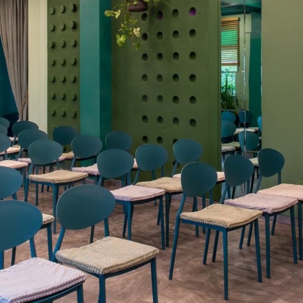 Фотография конференц-зала Зелено