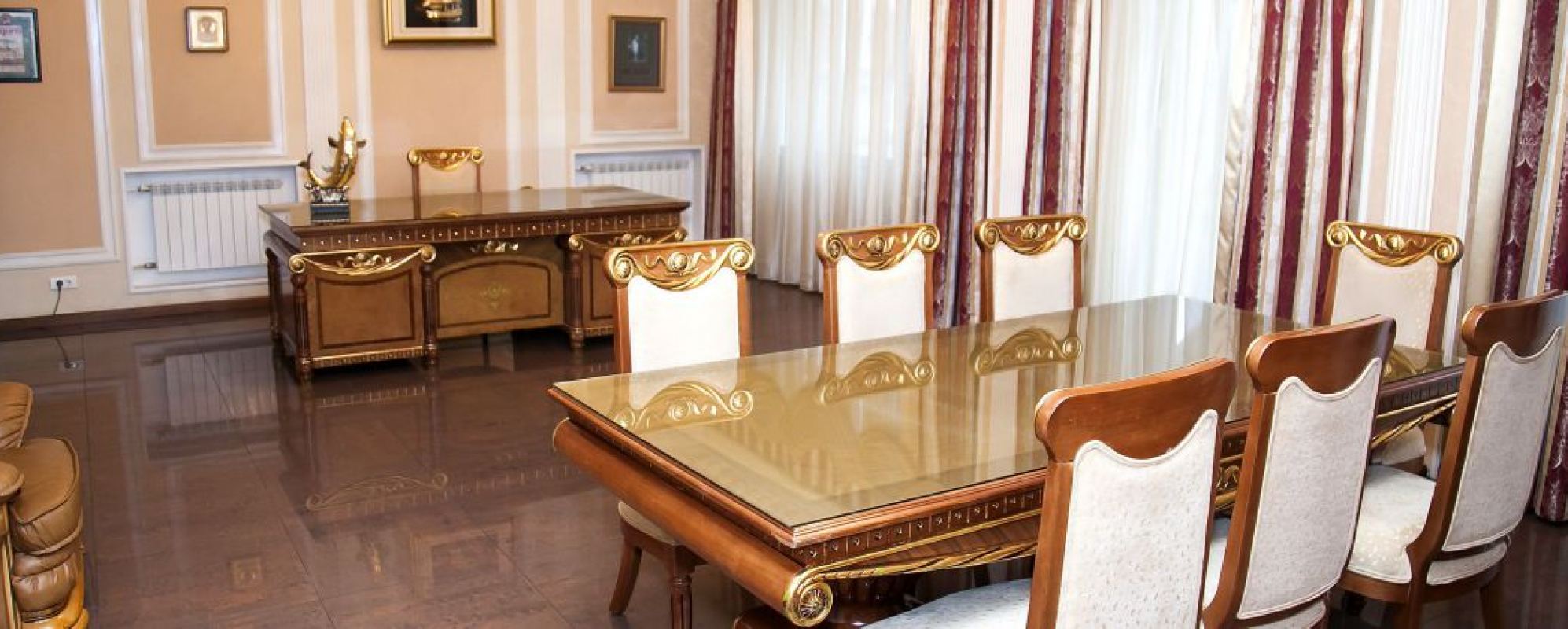 Фотографии комнаты для переговоров Маяк