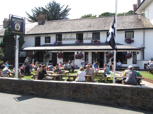 Фотография гостевого дома Brendon Arms