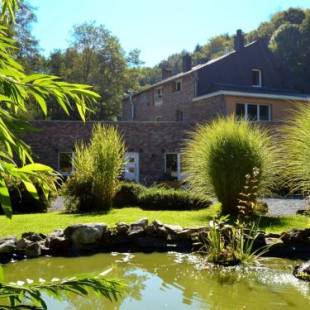 Фотографии гостевого дома
Cozy Holiday home in Theux with Pond