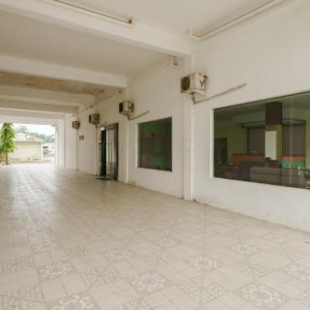 Фотография гостиницы RedDoorz near Jawa Timur Park 2