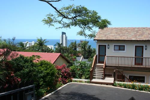 Фотография мини отеля Crooked Tree Cottage