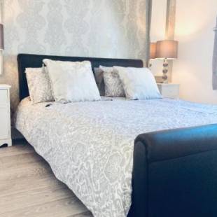 Фотографии гостевого дома 
            DUNOON - TOWN CENTRE HOLIDAY HOME APARTMENT